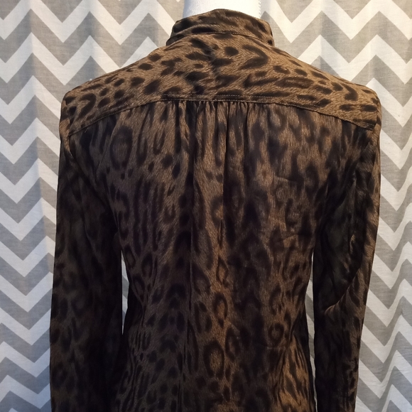Cheetah Printed top! - Picture 4 of 6